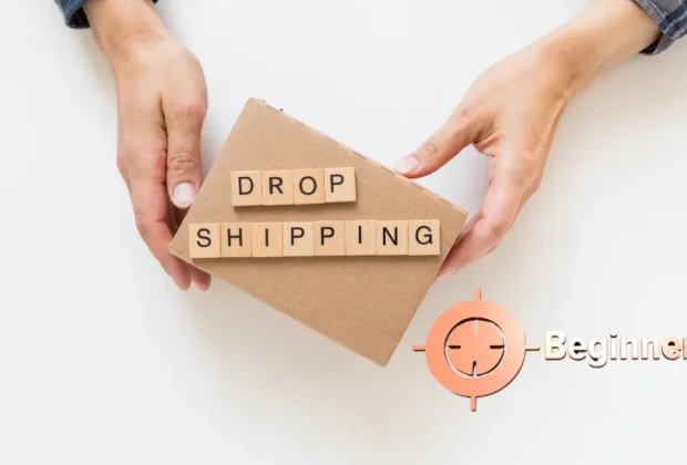 Dropshipping pour les débutants, image montrant des mains avec un carton mentionnant dropshipping
